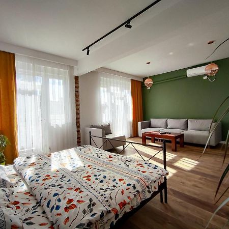 Ferienwohnung Urban Cozy Retreat Pristina Exterior foto